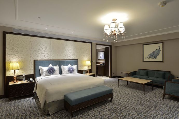 Imagen de la habitación del Hotel Taj Skyline Ahmedabad. Foto 2