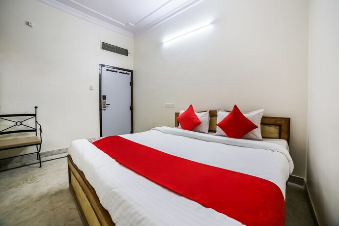 Imagen de la habitación del Hotel Taj Sms. Foto 13