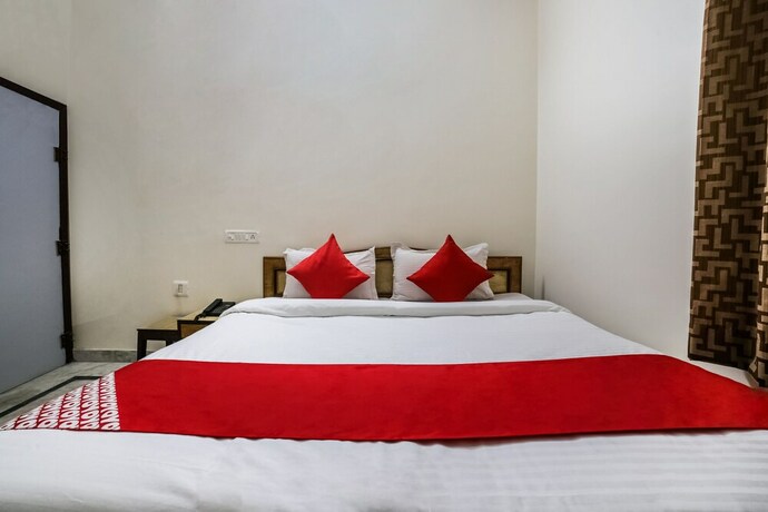 Imagen de la habitación del Hotel Taj Sms. Foto 16