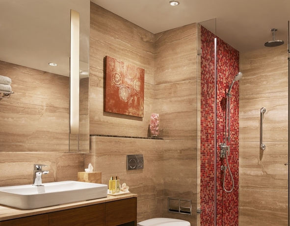 Imagen de la habitación del Hotel Taj Swarna. Foto 10