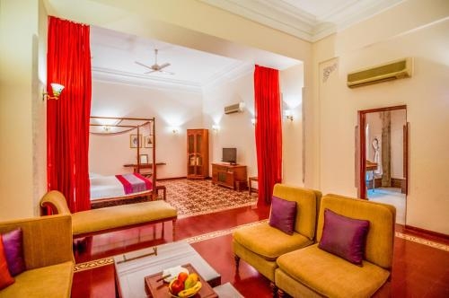 Imagen de la habitación del Hotel Taj Usha Kiran Palace, Gwalior. Foto 10