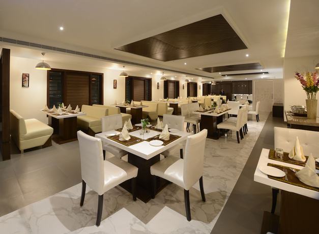 Imagen del bar/restaurante del Hotel Taj Vilas. Foto 4