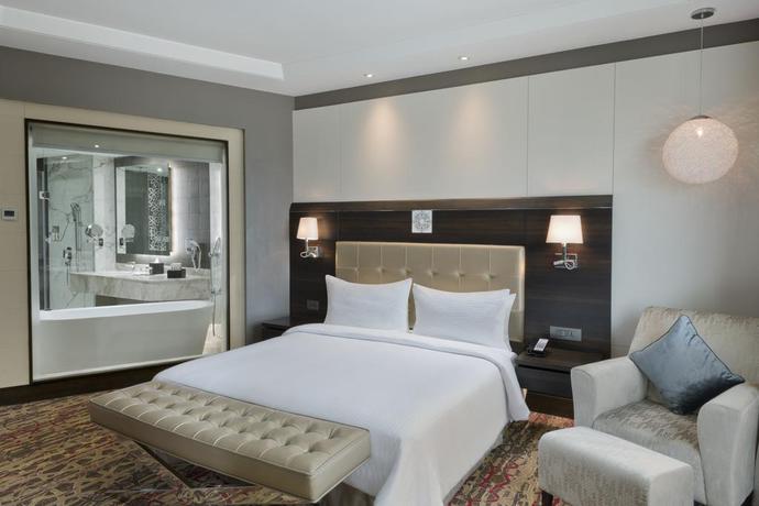 Imagen de la habitación del Hotel Taj and Convention Centre, Agra. Foto 3