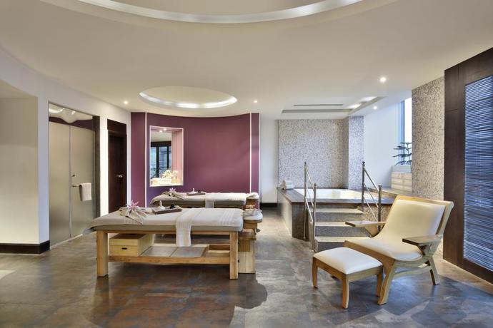 Imagen de los interiores del Hotel Taj and Convention Centre, Agra. Foto 12