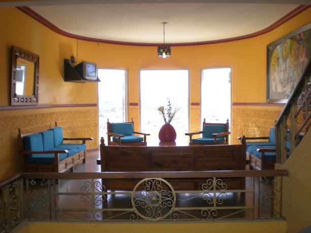 Imagen de los interiores del Hotel Taj&iacute;n. Foto 15