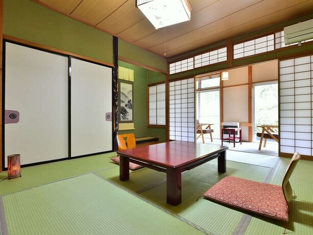 Imagen de la habitación del Hotel Tajimakan. Foto 24
