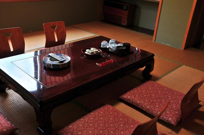 Imagen de la habitación del Hotel Tajimakan. Foto 25