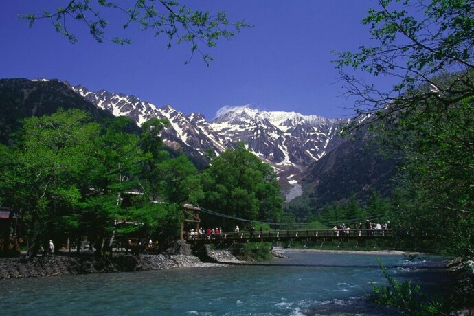 Imagen de la piscina del Hotel Tajimakan. Foto 36