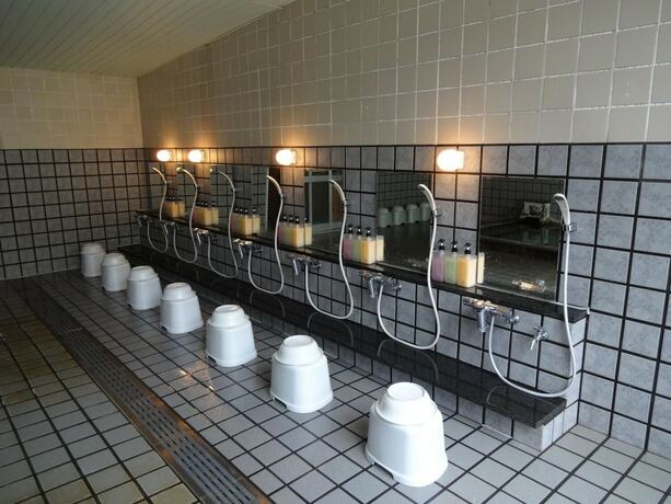Imagen de la piscina del Hotel Tajimakan. Foto 40