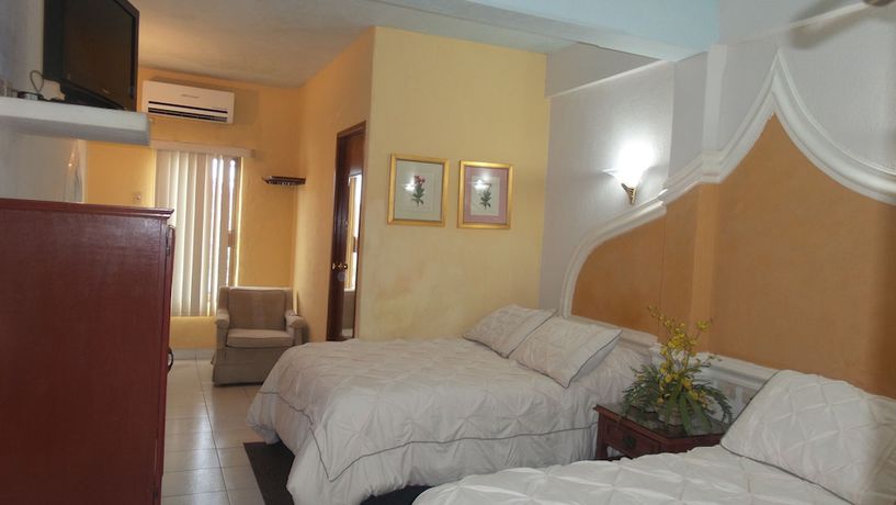 Imagen de la habitación del Hotel Tajmahal. Foto 8