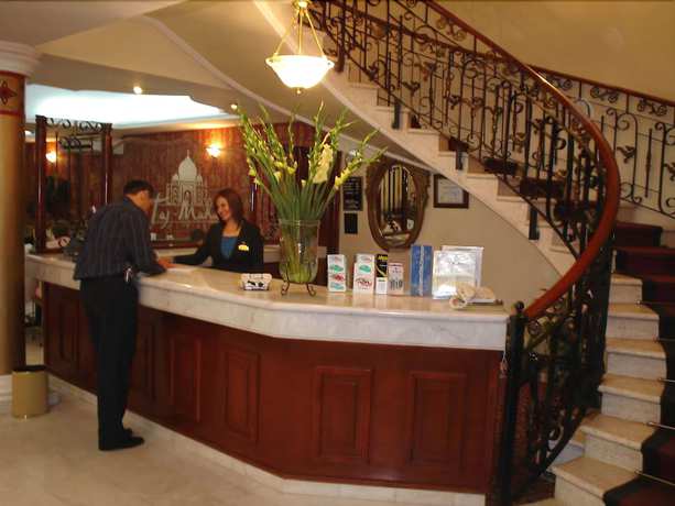 Imagen de los interiores del Hotel Tajmahal. Foto 12