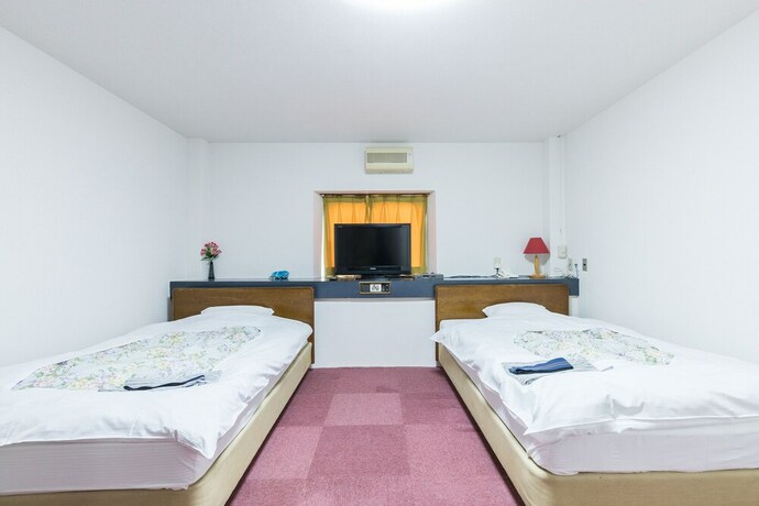 Imagen de la habitación del Hotel Takada Terminal. Foto 4