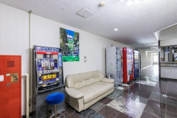 Imagen de los interiores del Hotel Takada Terminal. Foto 20