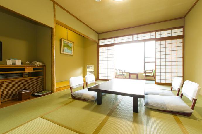 Imagen de la habitación del Hotel Takahan. Foto 5