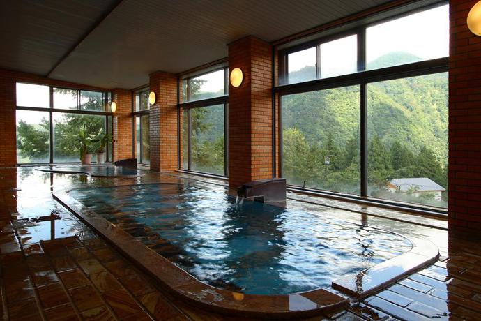 Imagen de los interiores del Hotel Takahan. Foto 8
