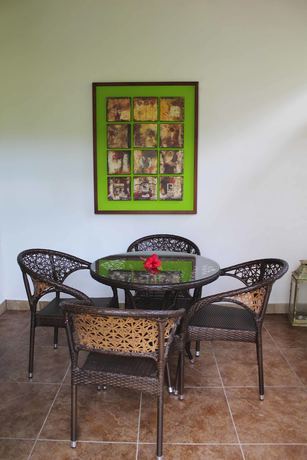 Imagen de la habitación del Hotel Takamaka Green Village. Foto 7