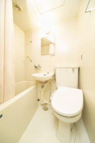 Imagen de la habitación del Hotel Takamatsu Station. Foto 9