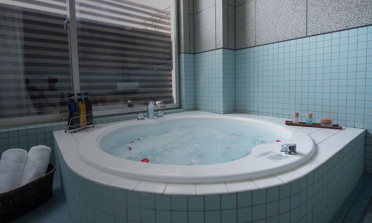 Imagen de los interiores del Hotel Takamiya Yunohama Terrace Seiyou Saryo. Foto 19