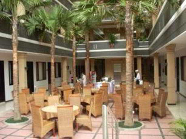 Imagen general del Hotel Takashimaya. Foto 2