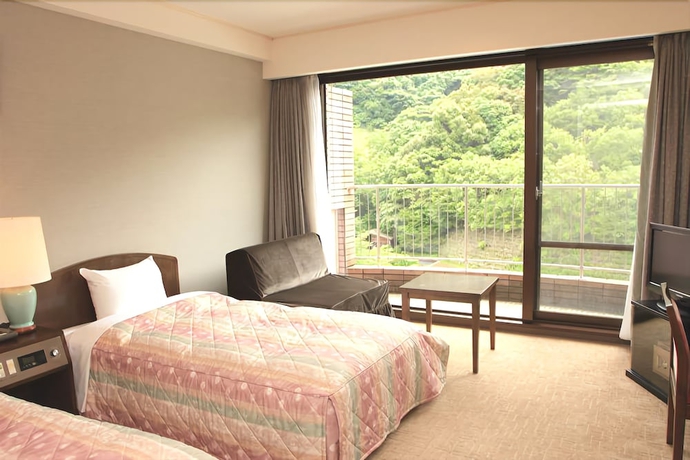 Imagen de la habitación del Hotel Takeo Century. Foto 6