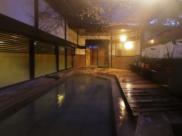 Imagen de la piscina del Hotel Takeo Onsen Kyotoya. Foto 18