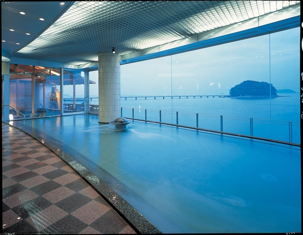 Imagen de la piscina del Hotel Takeshima. Foto 17