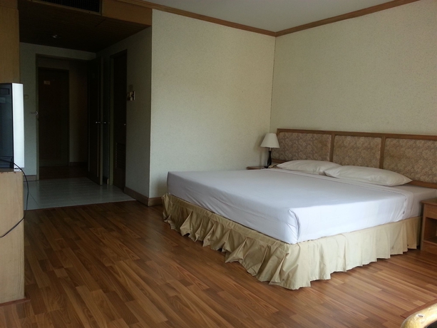 Imagen de la habitación del Hotel Takiab Beach Resort. Foto 5