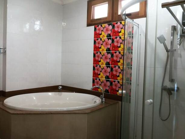Imagen general del Hotel Takiab Vintage. Foto 12