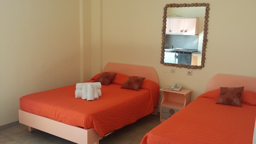 Imagen de la habitación del Hotel Takis. Foto 11