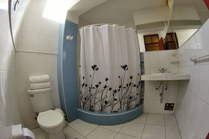 Imagen de la habitación del Hotel Takora Inn. Foto 5