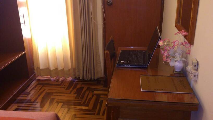 Imagen de la habitación del Hotel Takora Inn. Foto 9