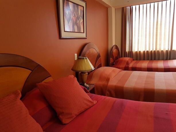 Imagen de la habitación del Hotel Takora Inn. Foto 13