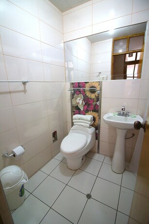 Imagen de la habitación del Hotel Takora Inn. Foto 14