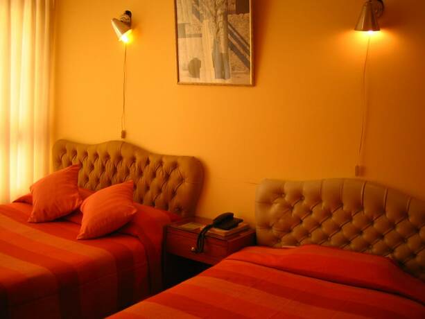 Imagen de la habitación del Hotel Takora Inn. Foto 22