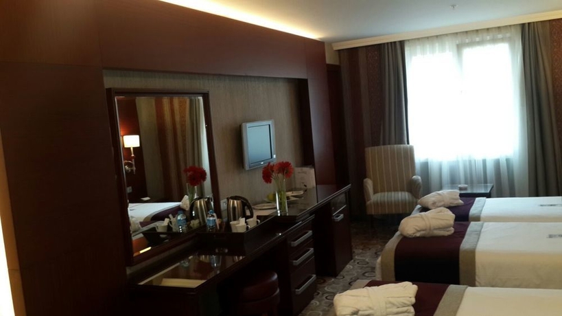 Imagen de la habitación del Hotel Taksim Gonen. Foto 6