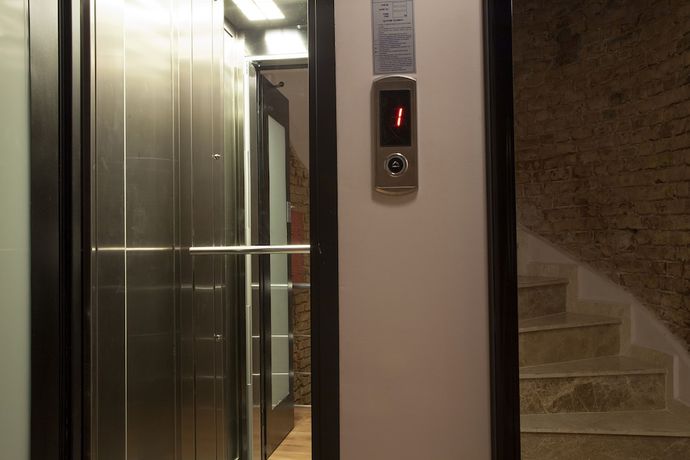 Imagen de los interiores del Hotel Taksim Trust. Foto 18
