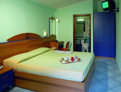 Imagen de la habitación del Hotel Talao. Foto 6