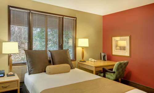 Imagen de la habitación del Hotel Talaris Conference Center. Foto 4