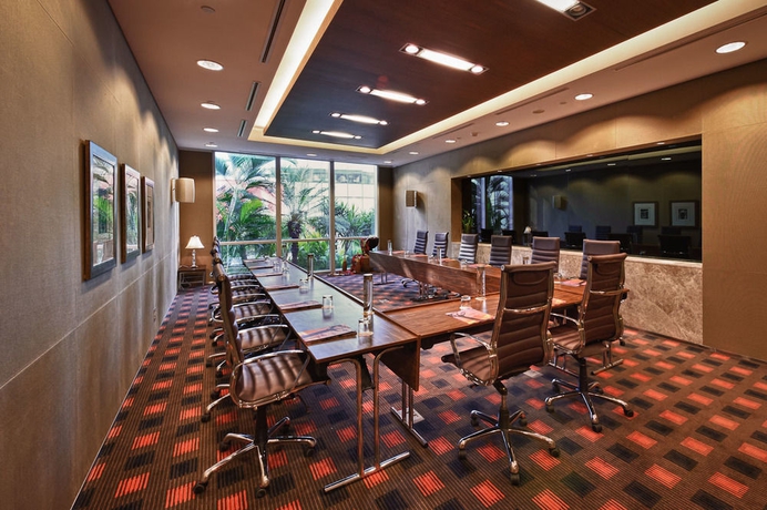 Imagen de los interiores del Hotel Talatona Convention. Foto 12