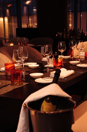 Imagen del bar/restaurante del Hotel Talatona Convention. Foto 4