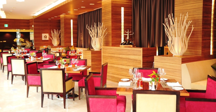 Imagen del bar/restaurante del Hotel Talatona Convention. Foto 9