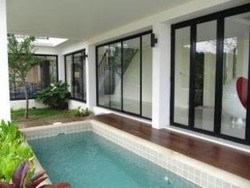 Imagen de la piscina del Hotel Talay Naresuan Beach House. Foto 11