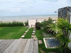 Imagen general del Hotel Talay Naresuan Beach House. Foto 1