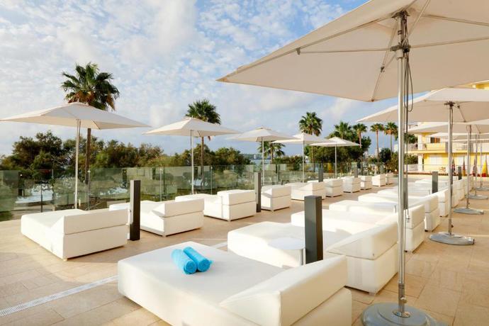 Imagen de los interiores del Hotel Talayot - Adults Only. Foto 19