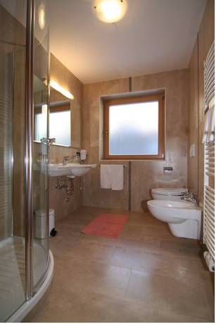 Imagen de la habitación del Hotel Talblick, Ortisei. Foto 5