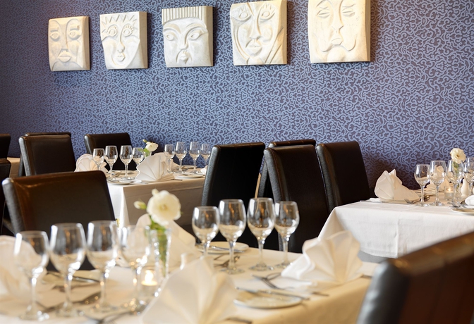 Imagen del bar/restaurante del Hotel Talbot Clonmel. Foto 2