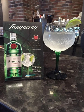 Imagen del bar/restaurante del Hotel Talbot Stillorgan. Foto 2