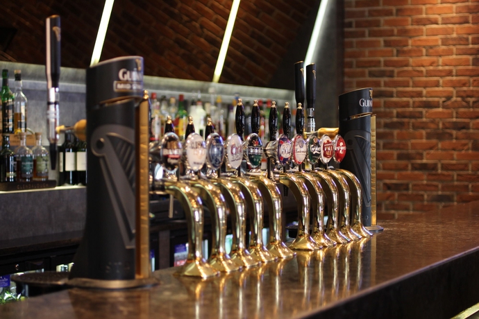 Imagen del bar/restaurante del Hotel Talbot Stillorgan. Foto 3