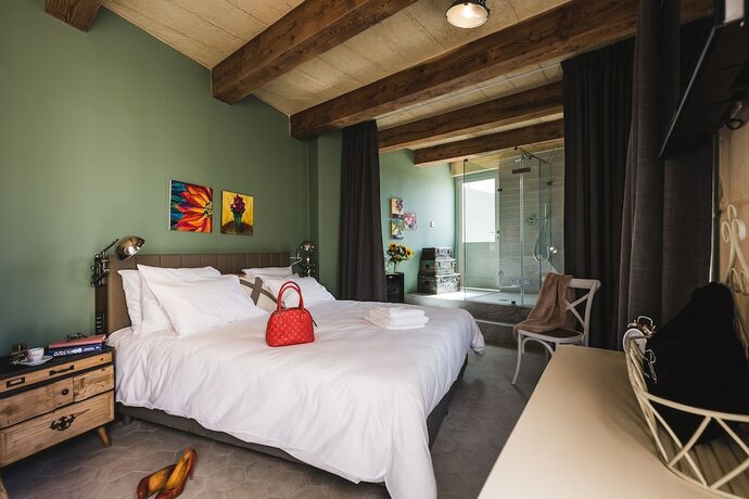 Imagen general del Hotel Talbot and Bons Boutique Bed and Breakfast. Foto 6