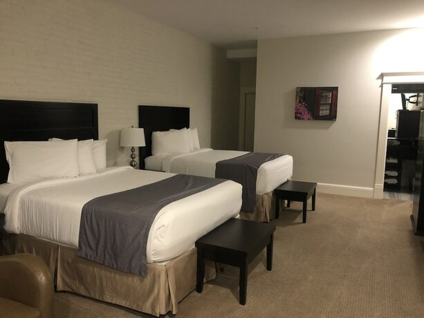 Imagen de la habitación del Hotel Talbott Inn. Foto 16